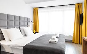 Househost Apartament: Ul. Miodowa 42/42B